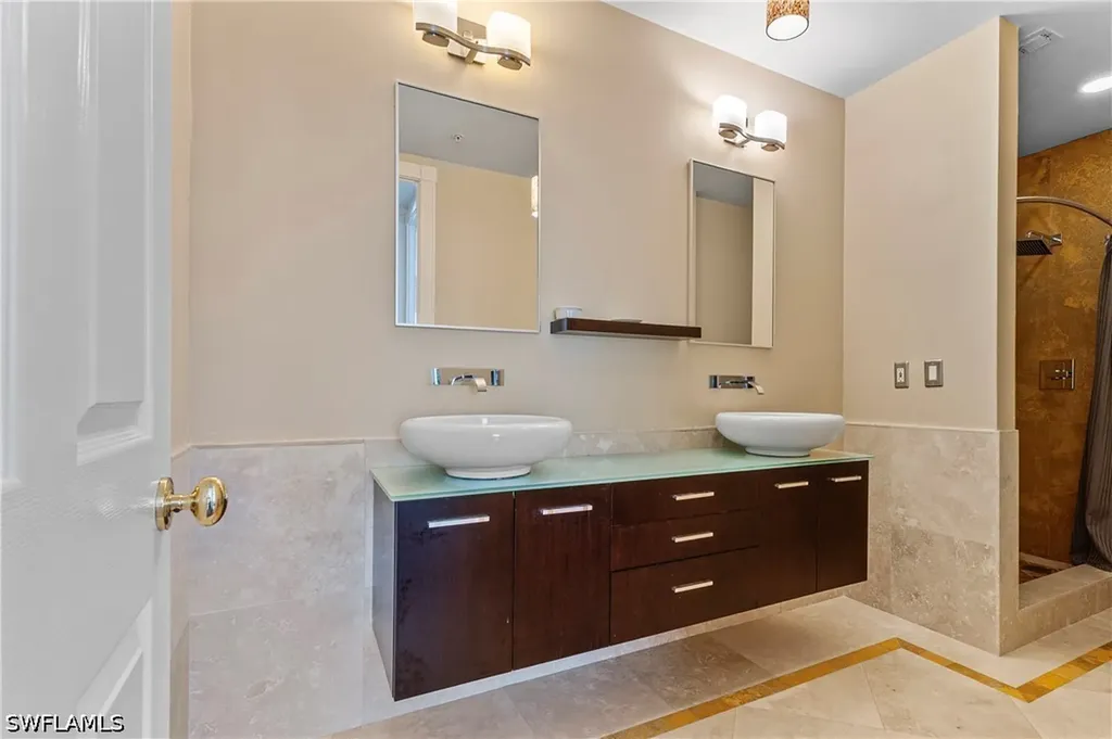 1845 Les Chateaux Boulevard Naples FL 34109