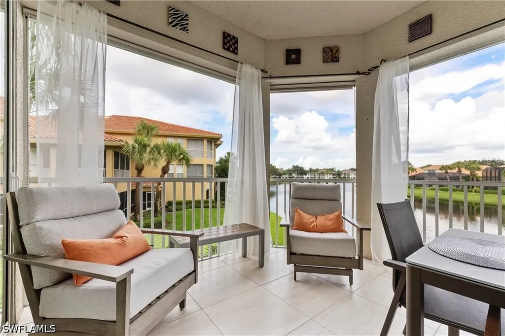 1845 Les Chateaux Boulevard Naples FL 34109