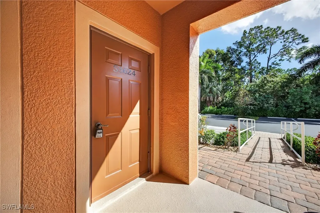 9601 Spanish Moss Way Bonita Springs FL 34135