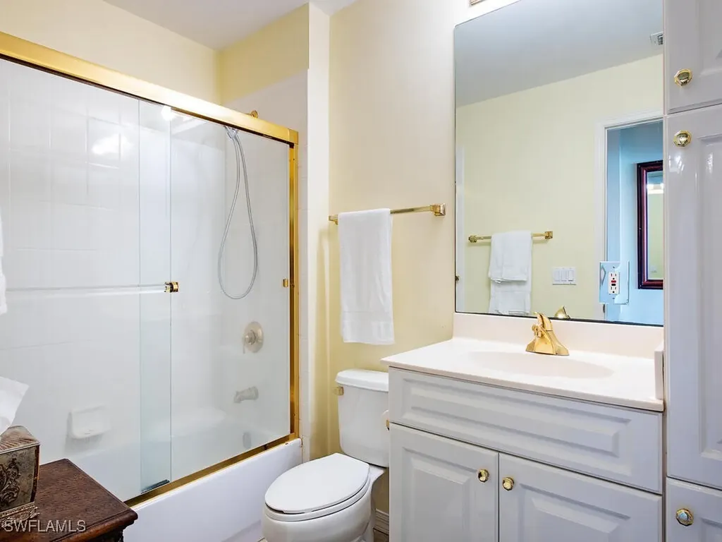 451 Bayfront Place Naples FL 34102