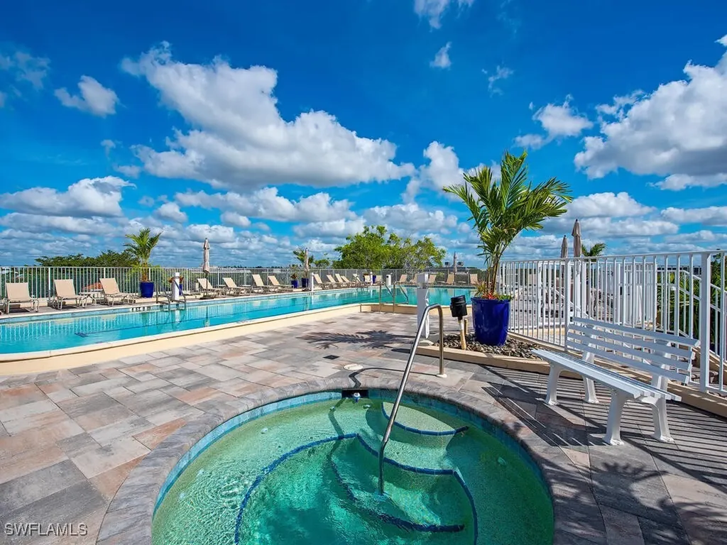 451 Bayfront Place Naples FL 34102