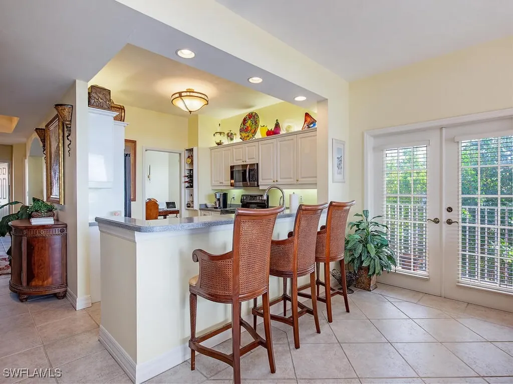 451 Bayfront Place Naples FL 34102