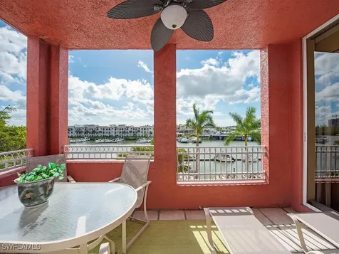 451 Bayfront Place Naples FL 34102