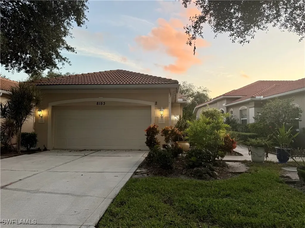 8153 Sanctuary Drive Naples FL 34104