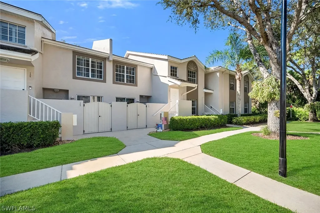 3755 Fieldstone Boulevard Naples FL 34109