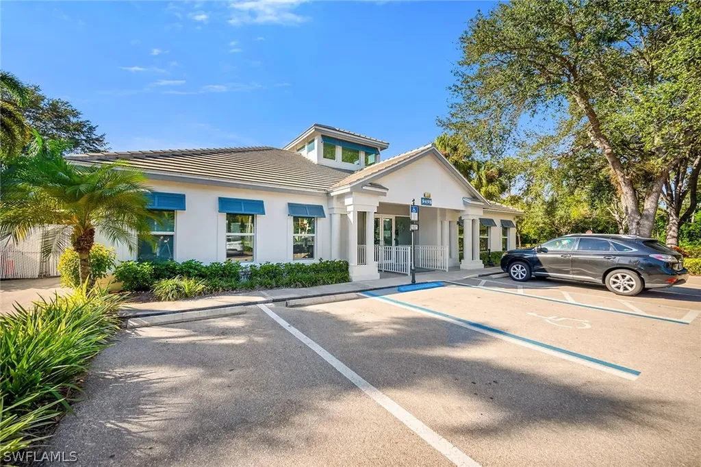 3755 Fieldstone Boulevard Naples FL 34109
