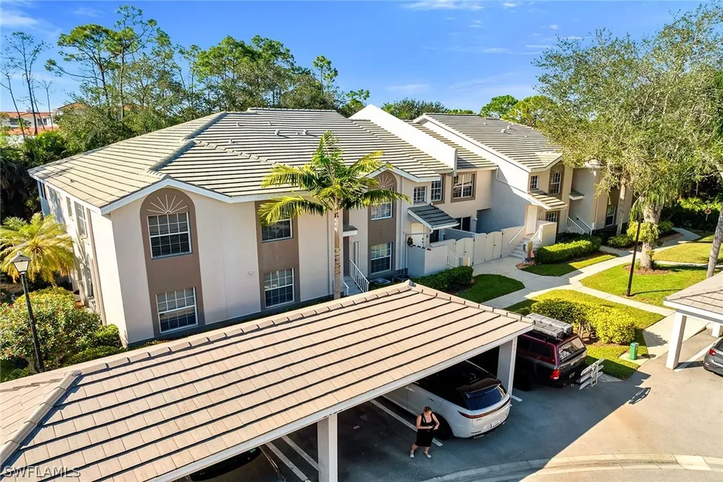 3755 Fieldstone Boulevard Naples FL 34109
