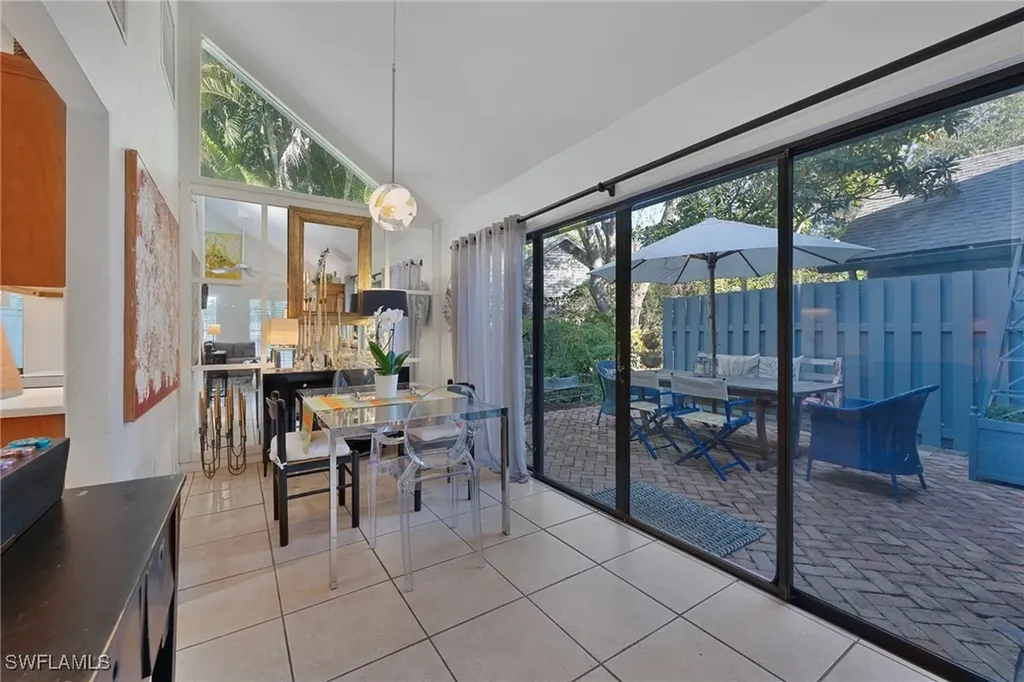 1337 Solana Road Naples FL 34103
