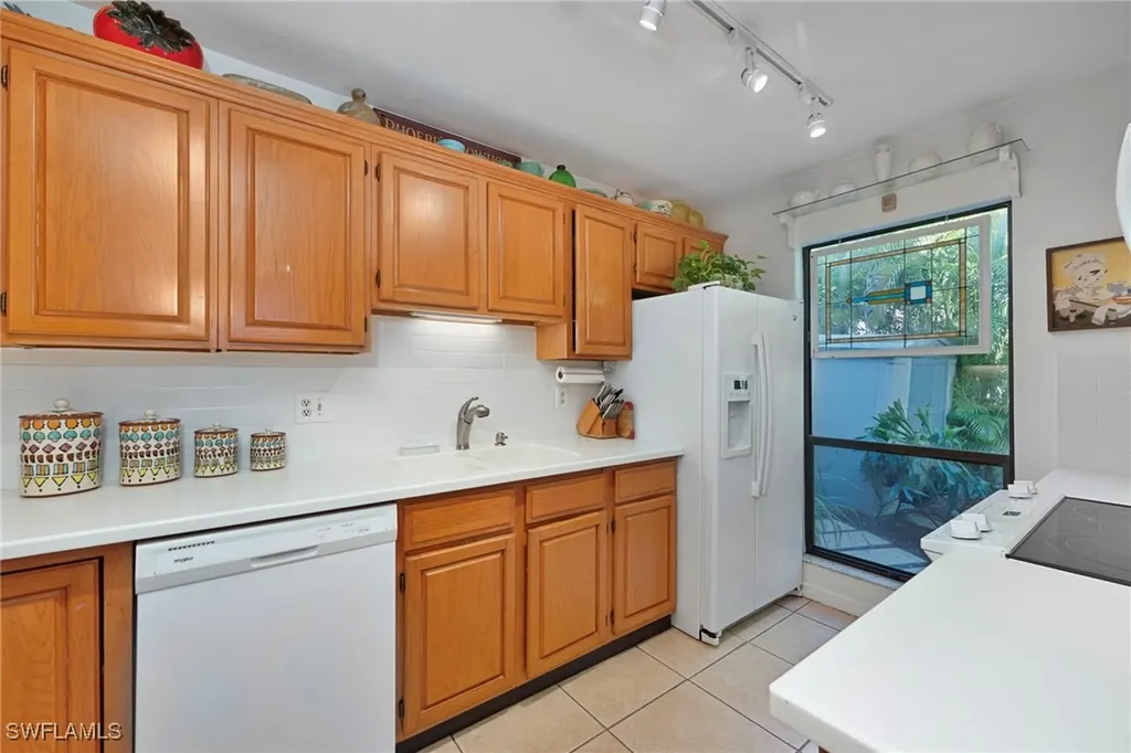 1337 Solana Road Naples FL 34103