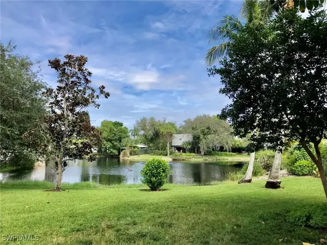 1337 Solana Road Naples FL 34103