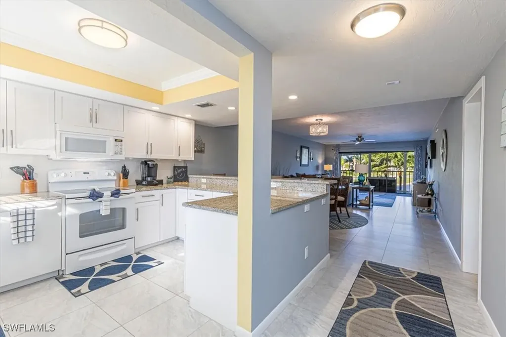 344 Charlemagne Boulevard Naples FL 34112