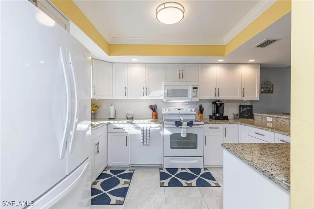 344 Charlemagne Boulevard Naples FL 34112