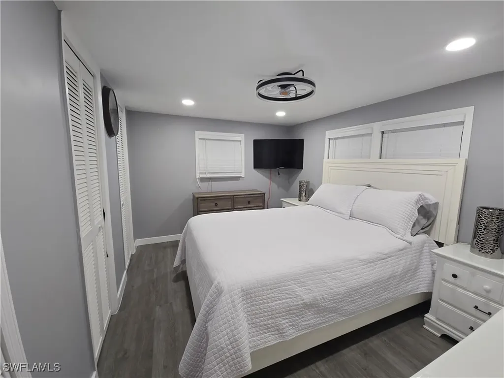 9 Moonstone Circle Naples FL 34112