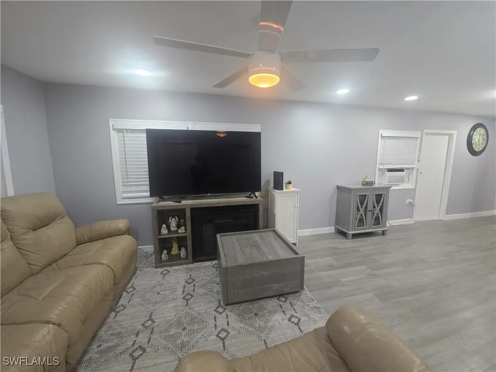 9 Moonstone Circle Naples FL 34112