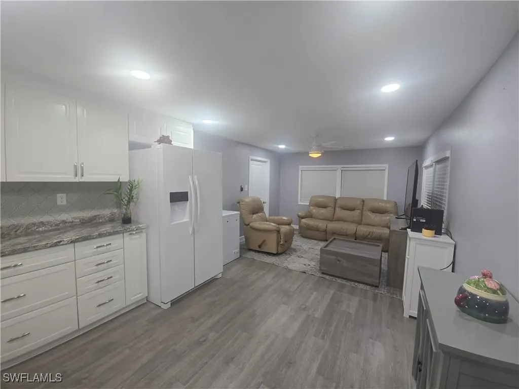 9 Moonstone Circle Naples FL 34112