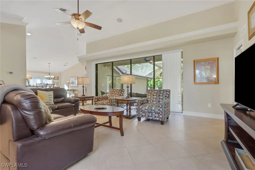 1287 Briarwood Court Naples FL 34104