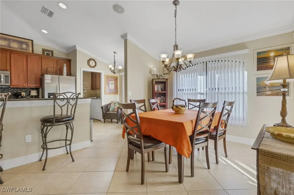 1287 Briarwood Court Naples FL 34104