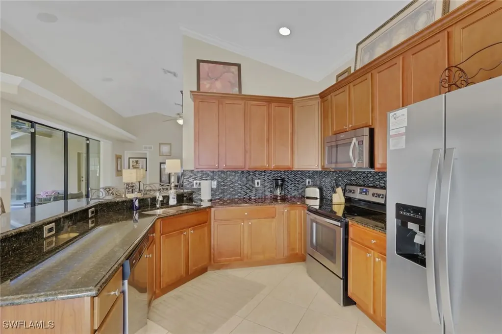 1287 Briarwood Court Naples FL 34104