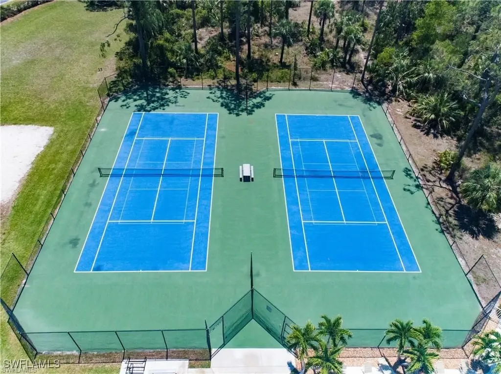 1287 Briarwood Court Naples FL 34104
