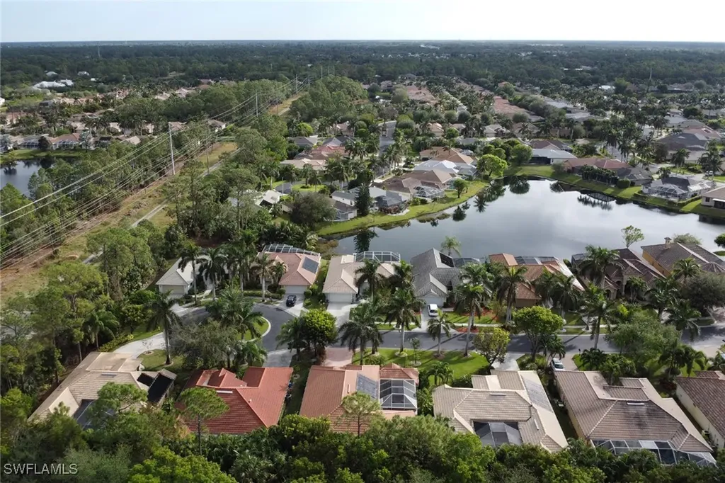 1287 Briarwood Court Naples FL 34104