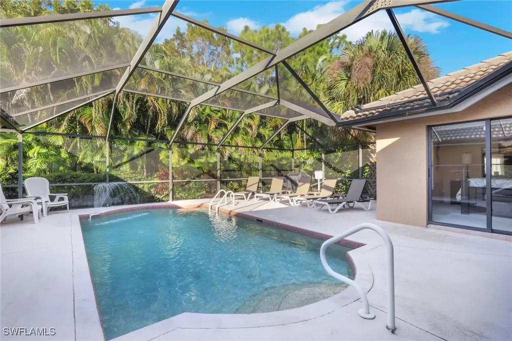 1287 Briarwood Court Naples FL 34104