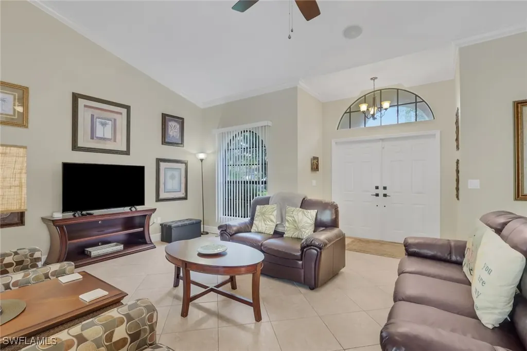 1287 Briarwood Court Naples FL 34104