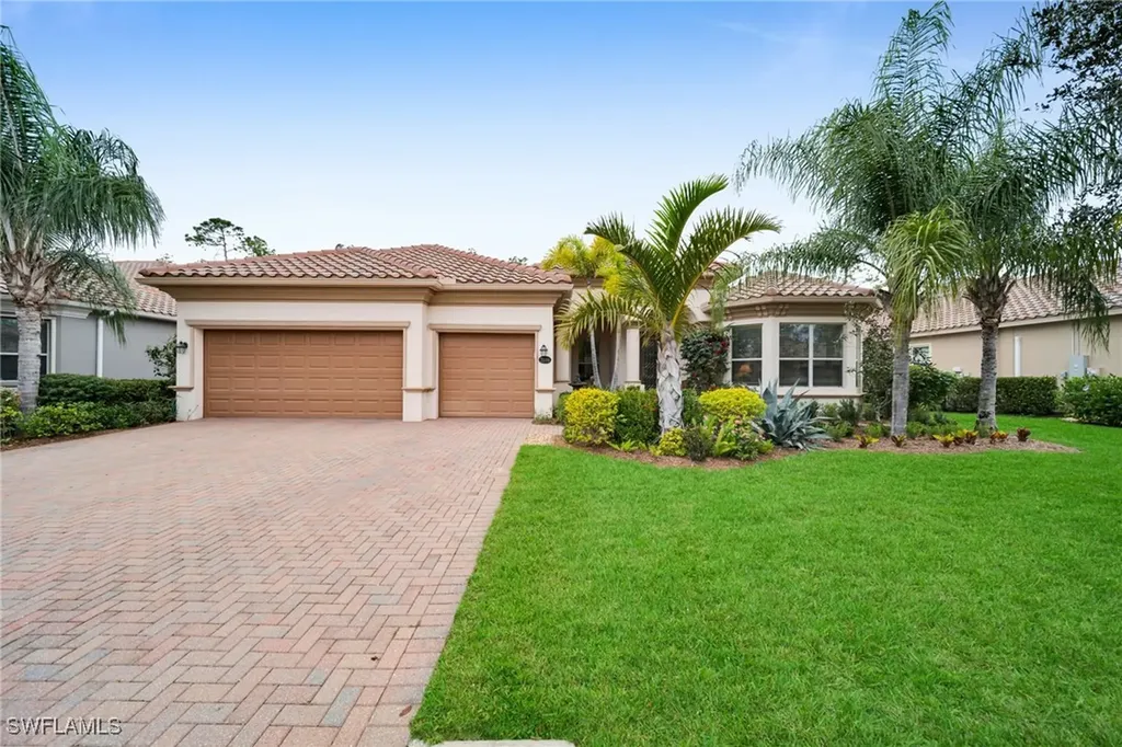 Estero FL, 21106 Torre Del Lago Street