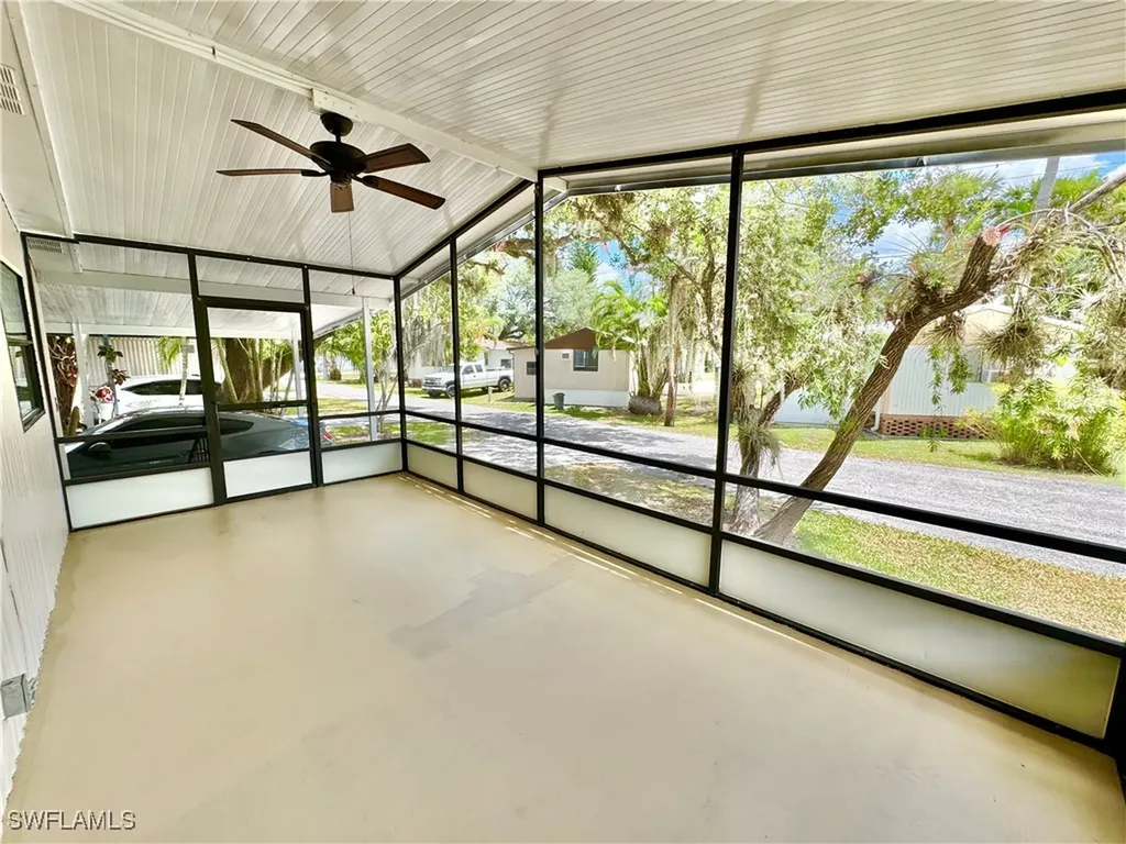 1252 Henderson Creek Drive Naples FL 34114