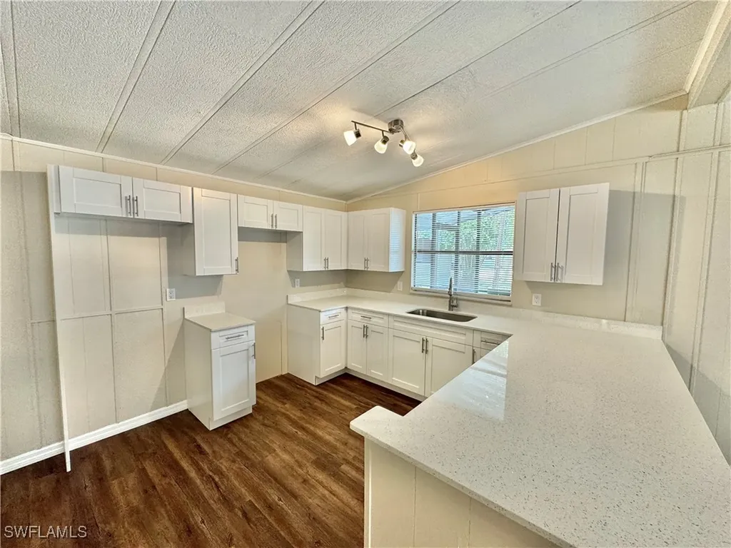 1252 Henderson Creek Drive Naples FL 34114