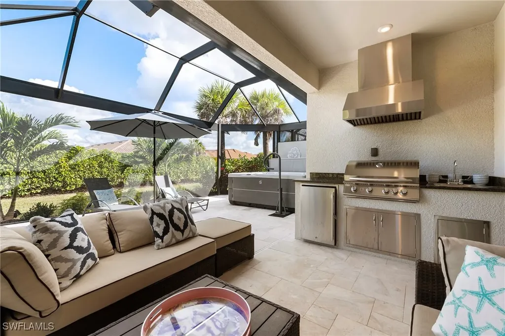 15198 Tolmino Street Naples FL 34114
