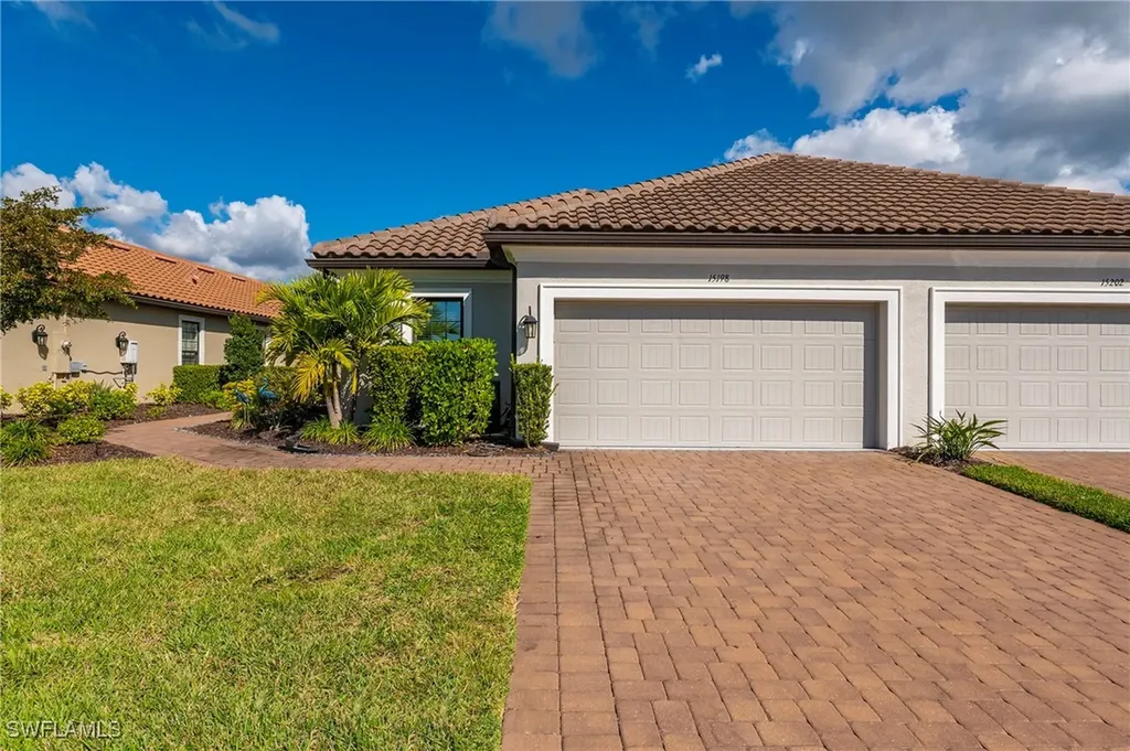 15198 Tolmino Street Naples FL 34114
