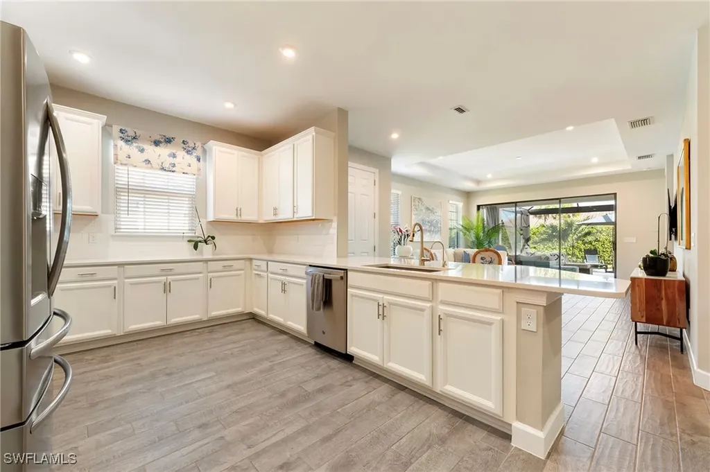 15198 Tolmino Street Naples FL 34114