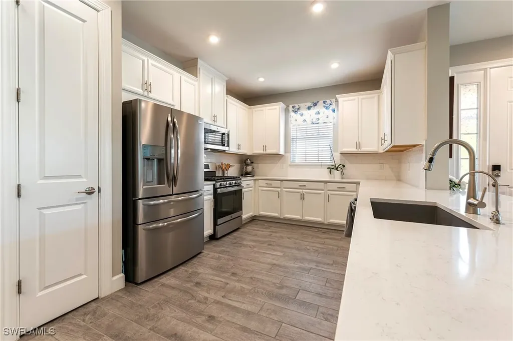 15198 Tolmino Street Naples FL 34114
