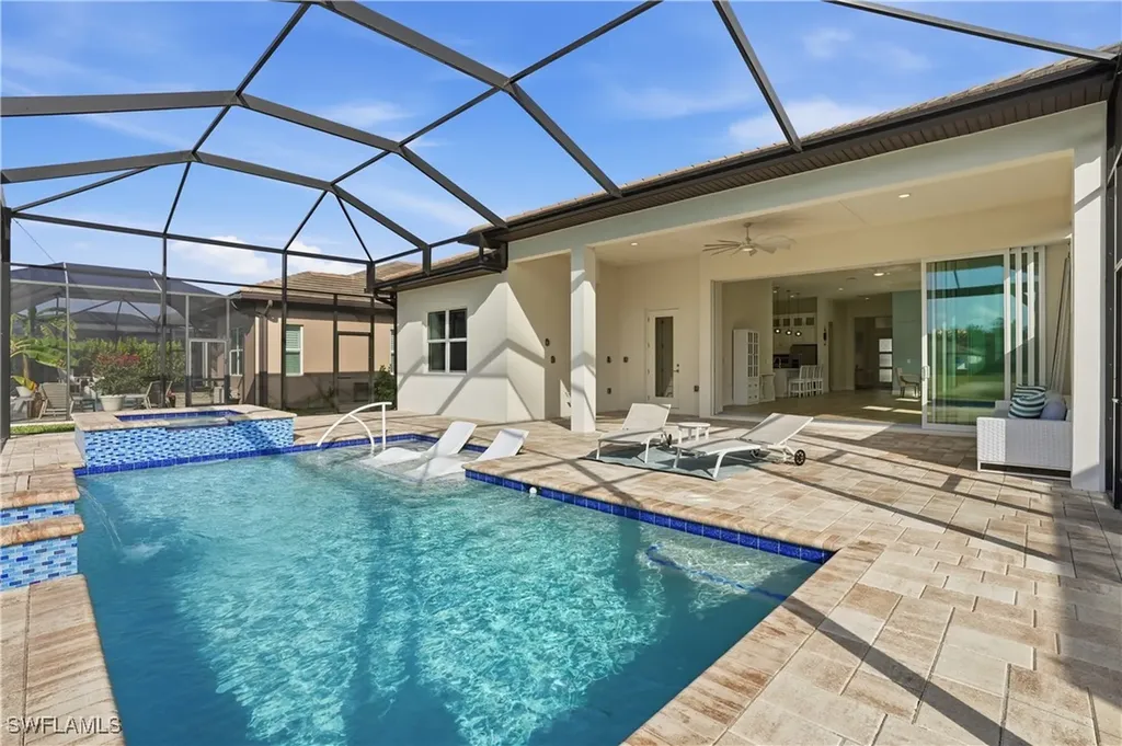 3635 Sapphire Cove Circle Naples FL 34114