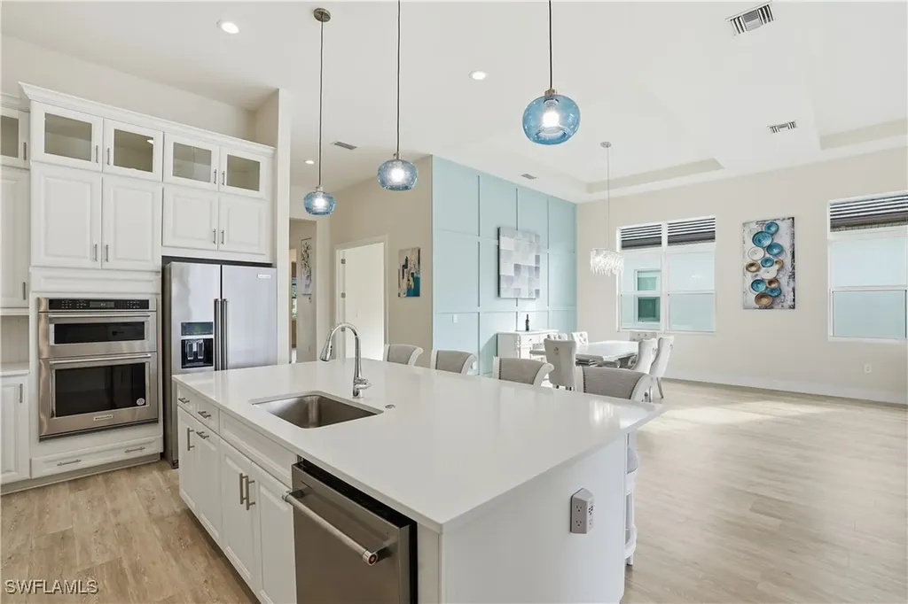 3635 Sapphire Cove Circle Naples FL 34114