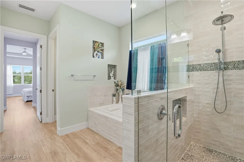 3635 Sapphire Cove Circle Naples FL 34114