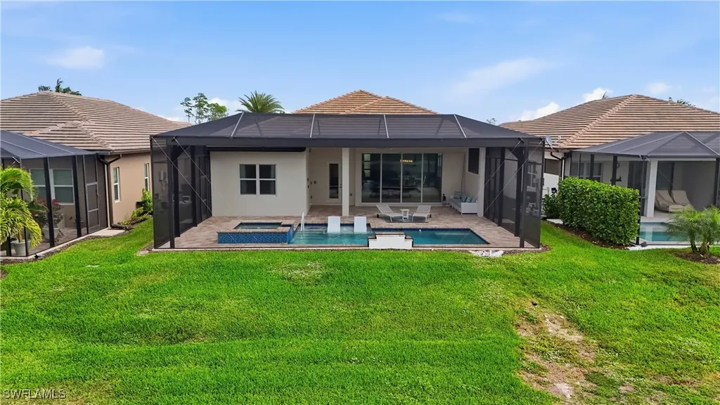 3635 Sapphire Cove Circle Naples FL 34114
