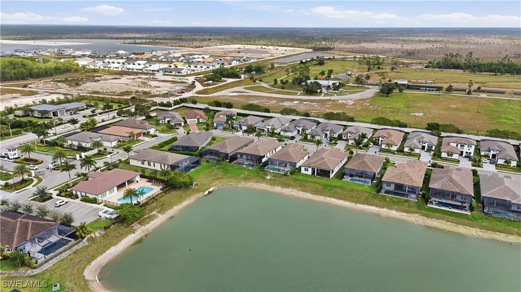 3635 Sapphire Cove Circle Naples FL 34114
