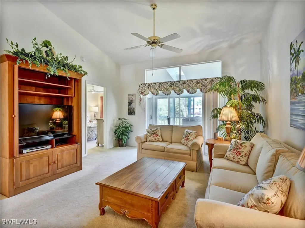 421 Country Hollow Court Naples FL 34104