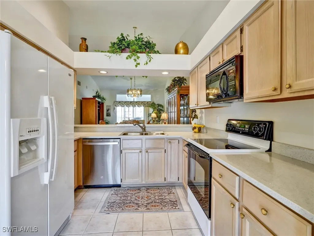 421 Country Hollow Court Naples FL 34104