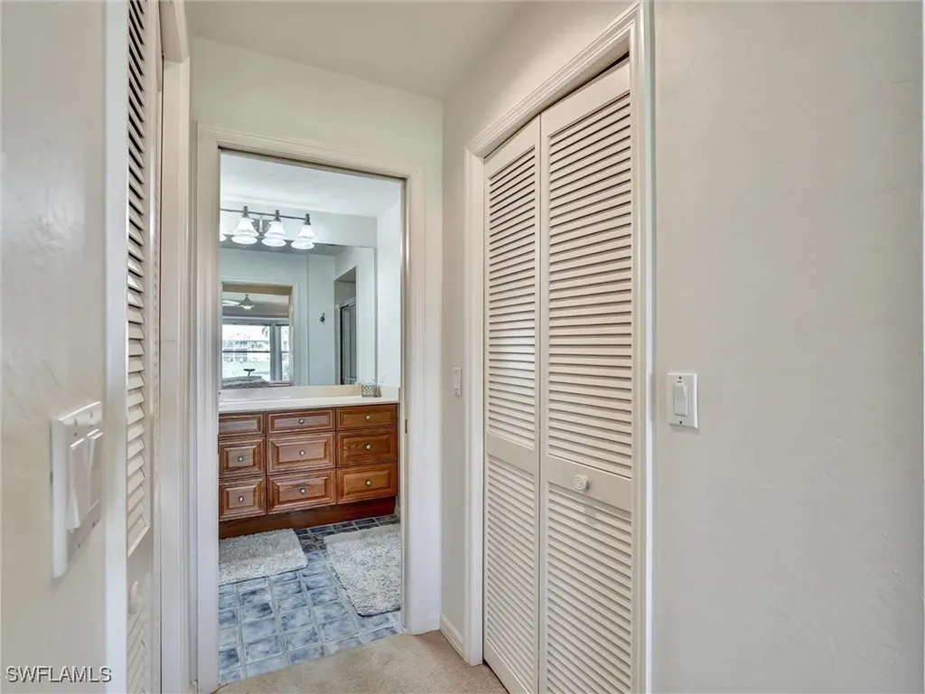 421 Country Hollow Court Naples FL 34104