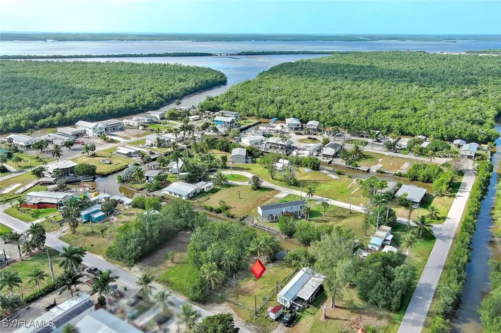 102 Egret Lane Everglades City FL 34139