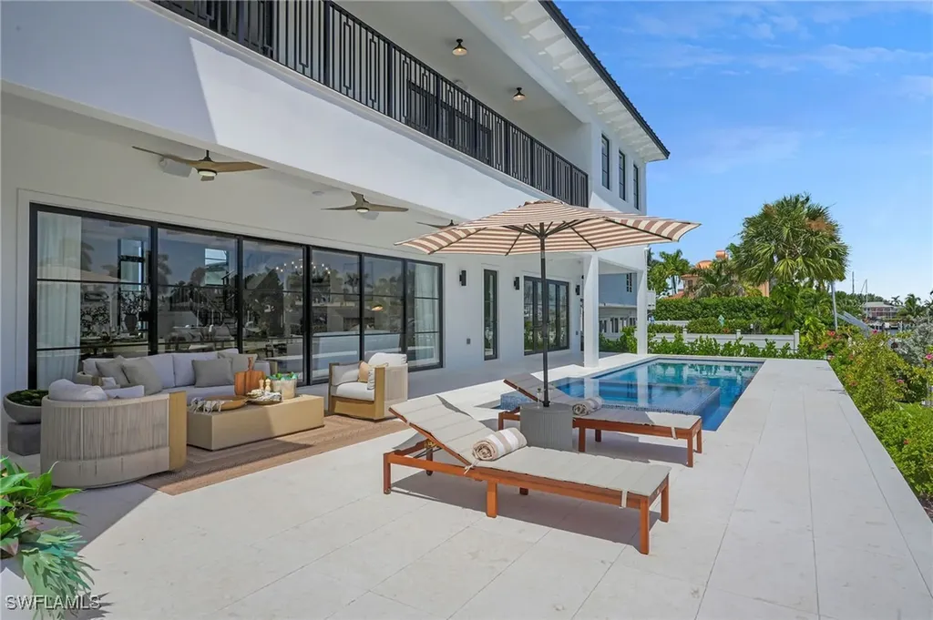 839 Chestnut Court Marco Island FL 34145