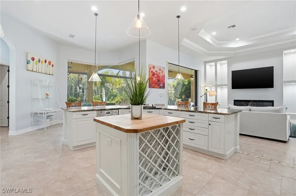 18100 Via Bellamare Lane Miromar Lakes FL 33913