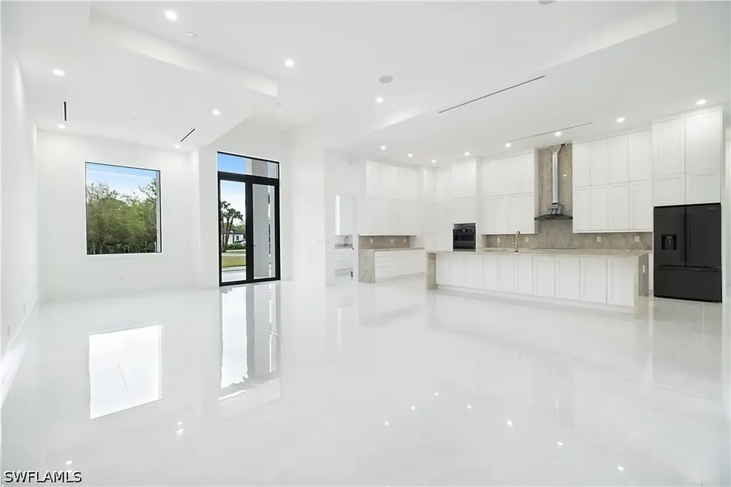 2319 54th Avenue NE Naples FL 34120
