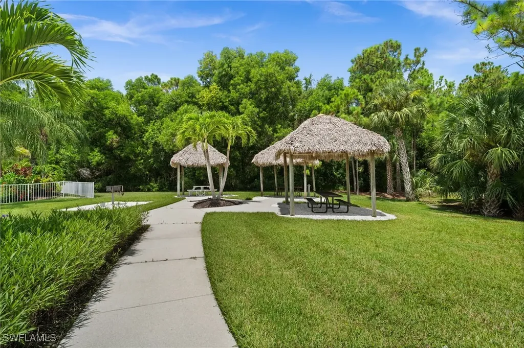 9175 Celeste Drive Naples FL 34113