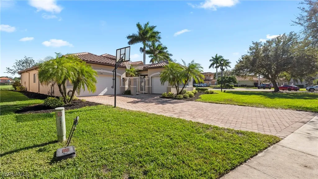 1730 Sarazen Place Naples FL 34120