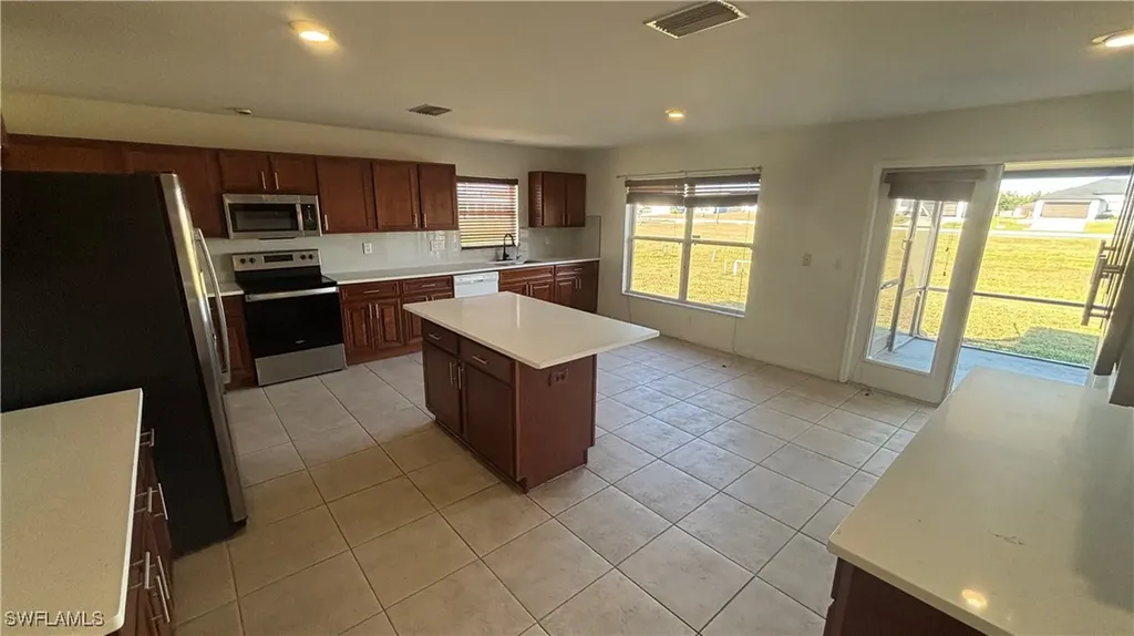 2435 NW 7th Terrace Cape Coral FL 33993