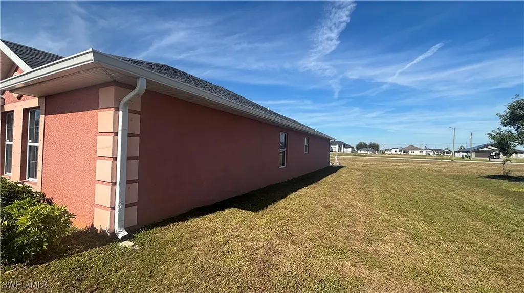 2435 NW 7th Terrace Cape Coral FL 33993