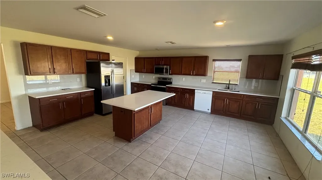 2435 NW 7th Terrace Cape Coral FL 33993